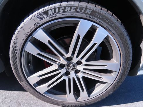 Used 2020 Audi SQ5 Premium Plus image 16