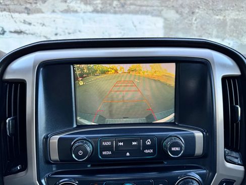 Used 2017 GMC Sierra 2500 Denali w/ Duramax Plus Package AWD/4WD image 37