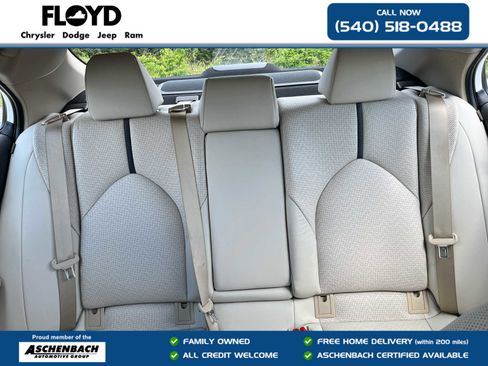 Used 2024 Toyota Camry XLE w/ Navigation Package FWD image 21