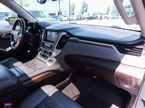 Used 2019 GMC Yukon Denali w/ Denali Ultimate Package AWD/4WD image 66