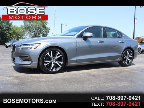 Used 2019 Volvo S60 T5 Momentum w/ Multimedia Package FWD image 1