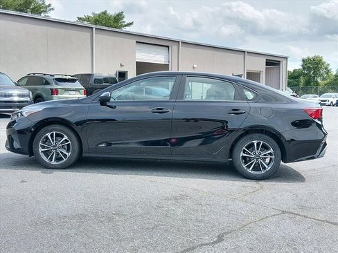 Certified 2023 Kia Forte LXS FWD image 6