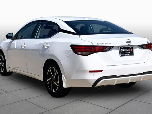 Used 2024 Nissan Sentra SV FWD image 11
