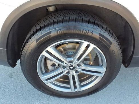 Certified 2021 Mercedes-Benz GLC 300 image 24