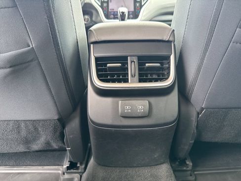 Used 2022 Subaru Outback Premium AWD/4WD image 32