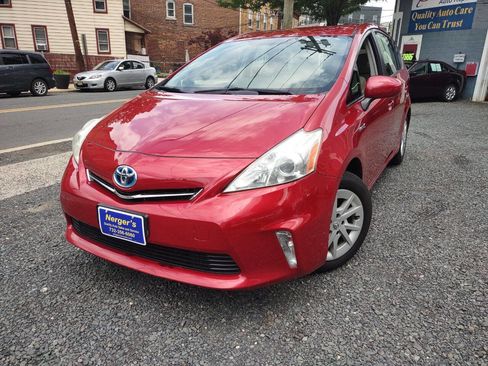 Used 2012 Toyota Prius V Two image 2