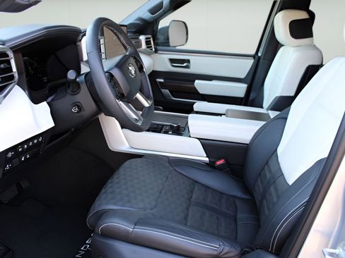 Used 2024 Toyota Tundra Capstone image 8