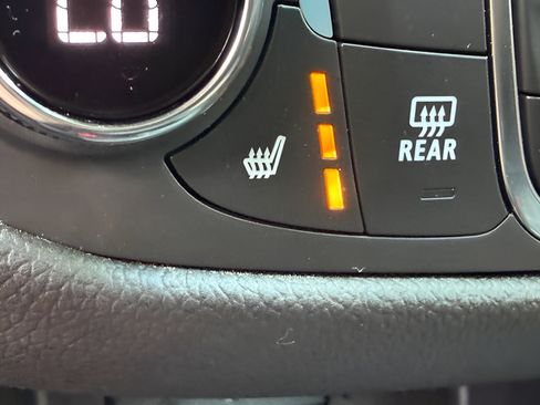 Used 2024 Chevrolet Equinox RS AWD/4WD image 11