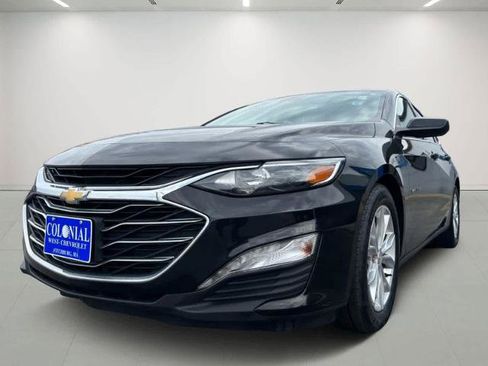 Used 2023 Chevrolet Malibu LT image 2