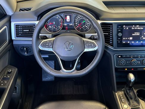 Used 2021 Volkswagen Atlas SE w/ Panoramic Sunroof Package image 14