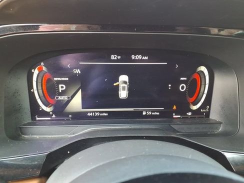 Used 2023 Nissan Pathfinder Platinum AWD/4WD image 35