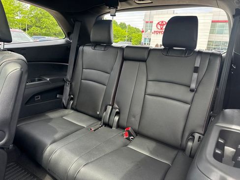 Used 2022 Honda Pilot Black Edition image 39