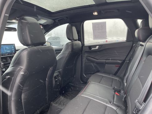 Certified 2023 Ford Escape ST-Line w/ Tech Pack #1 image 11