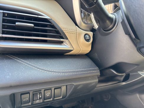 Used 2020 Subaru Outback Limited image 12