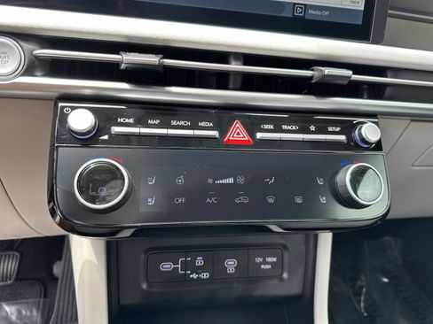 New 2026 Hyundai Tucson Limited image 35