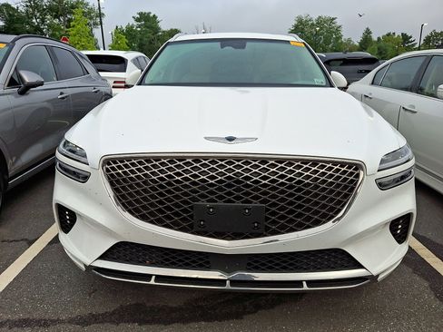 Used 2024 Genesis GV70 2.5T w/ Select Package AWD/4WD image 3