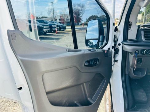 Used 2021 Ford Transit 250 Medium Roof image 20