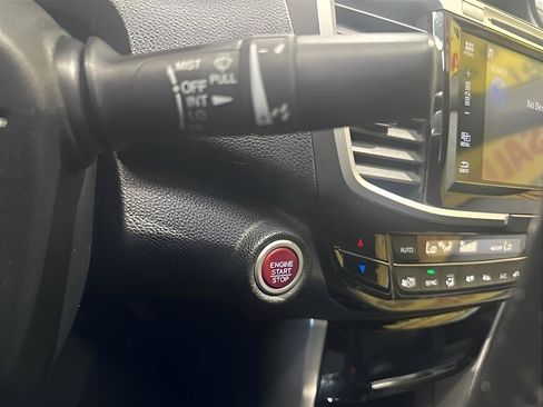 Used 2017 Honda Accord EX-L image 17