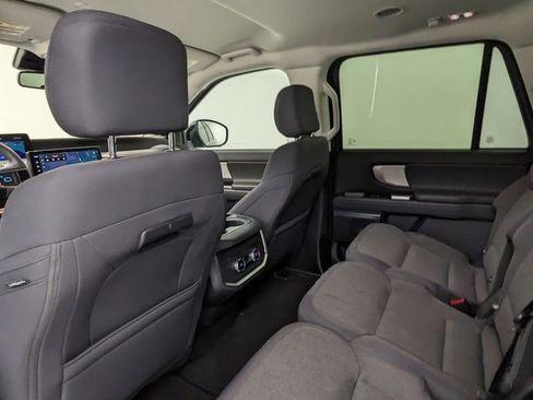 Certified 2025 Ford Expedition Max Active image 33