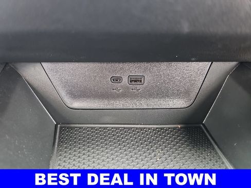 New 2026 Chevrolet Equinox ACTIV w/ Convenience Package III AWD/4WD image 26