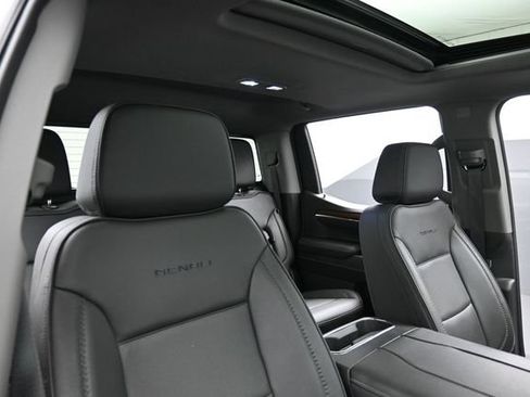 Used 2024 GMC Sierra 1500 Denali w/ Denali Reserve Package AWD/4WD image 29
