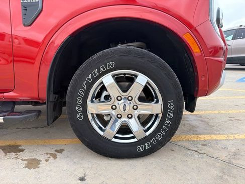 Used 2024 Ford Ranger Lariat w/ FX4 Off-Road Package AWD/4WD image 31