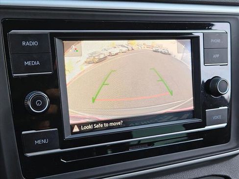 Used 2022 Volkswagen Atlas Cross Sport SE image 13