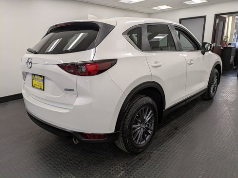 Used 2019 MAZDA CX-5 Touring image 4