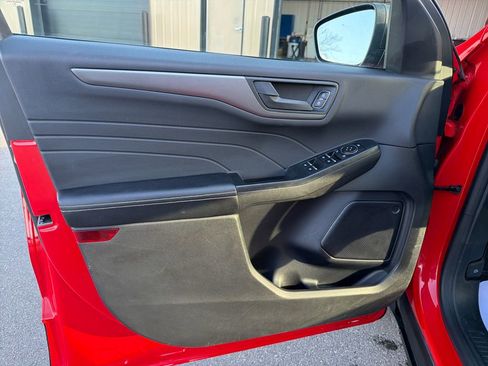 Used 2024 Ford Escape Active w/ Tech Pack #1 AWD/4WD image 25