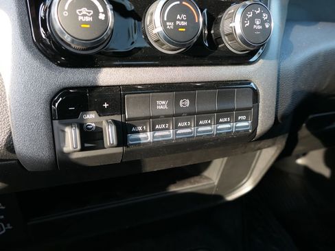 New 2026 RAM 3500 Tradesman image 17