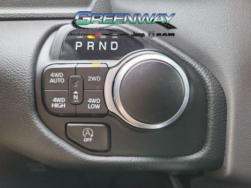 Used 2023 RAM 1500 Big Horn AWD/4WD image 18