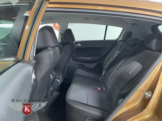Used 2020 Kia Sportage LX w/ LX Popular Package AWD/4WD image 21