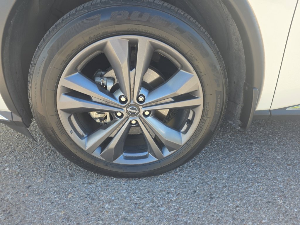 Used 2024 Nissan Murano Platinum w/ Cargo Package FWD image 2