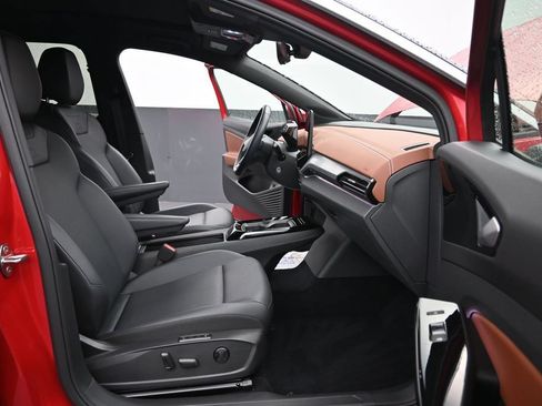 Used 2021 Volkswagen ID.4 Pro S RWD image 14