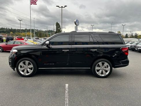 Used 2024 Ford Expedition Platinum image 6