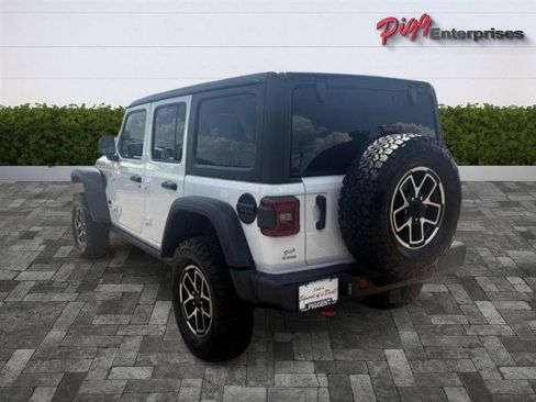 Used 2026 Jeep Wrangler Unlimited Rubicon AWD/4WD image 2