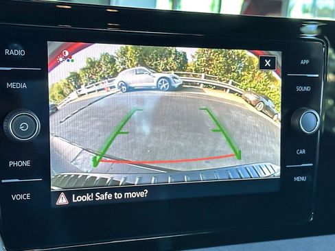 New 2025 Volkswagen Jetta SE image 17