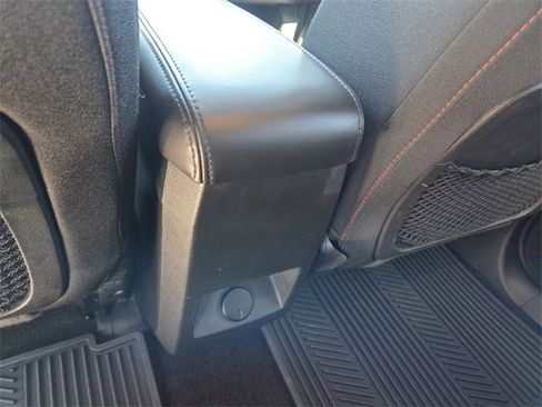 Used 2016 Chevrolet Equinox LT image 7