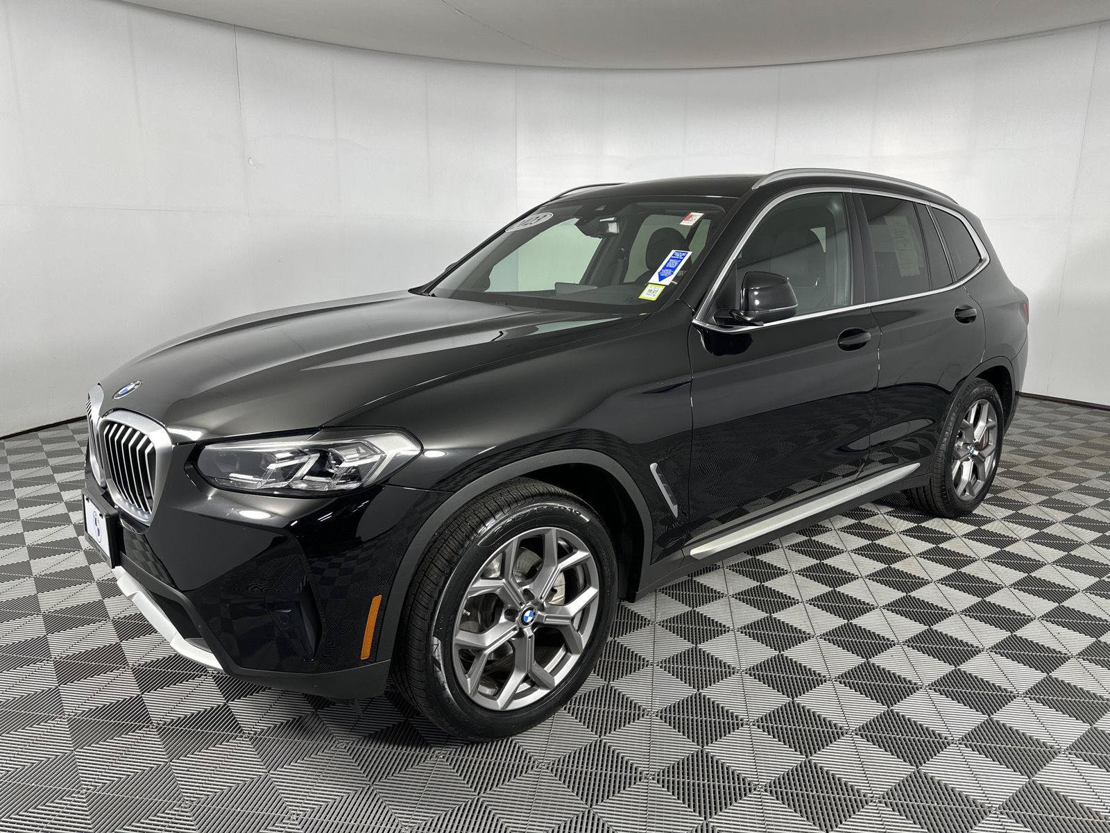 Used 2023 BMW X3 xDrive30i w/ Premium Package AWD/4WD image 8
