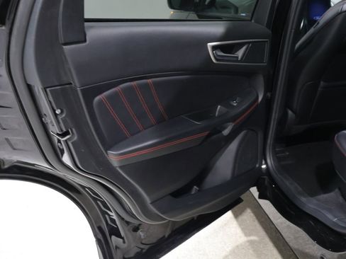 Used 2024 Ford Edge ST-Line AWD/4WD image 19