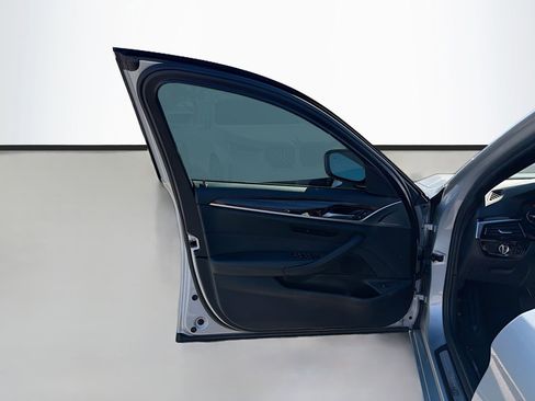 Used 2019 BMW 530i w/ Convenience Package image 23