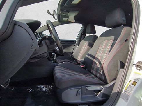 Used 2015 Volkswagen GTI S image 16