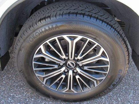 New 2026 Nissan Armada Platinum image 9