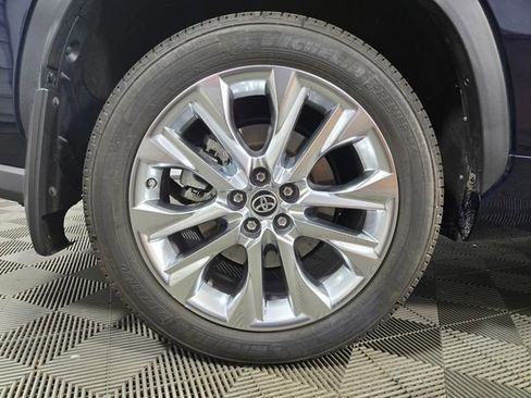 Used 2021 Toyota Highlander Limited image 14