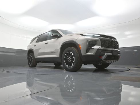 New 2026 Chevrolet Traverse Z71 w/ Driver Confidence Package image 9