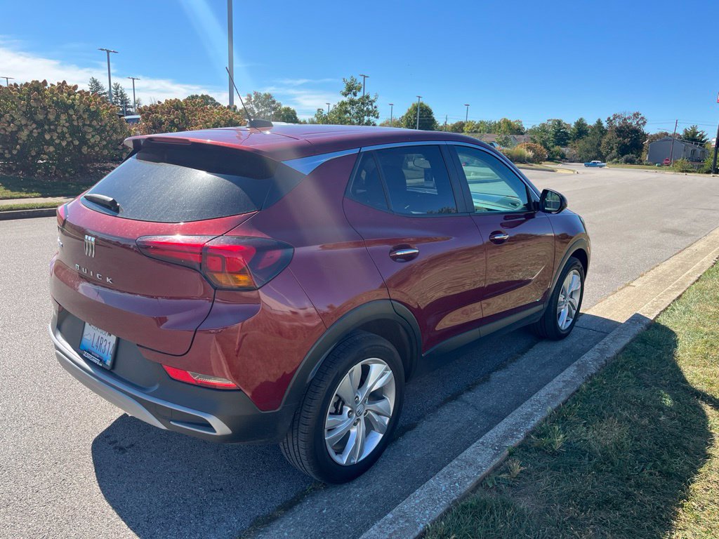 Used 2024 Buick Encore GX Preferred w/ Comfort Package FWD image 3