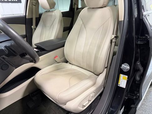 Used 2020 Lincoln Nautilus Reserve w/ Cargo Utility Package AWD/4WD image 23