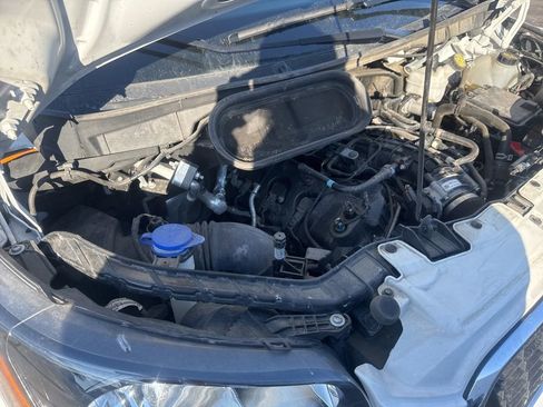 Used 2023 Ford Transit 350 XLT image 60