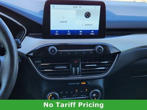 Used 2020 Ford Escape SE image 16