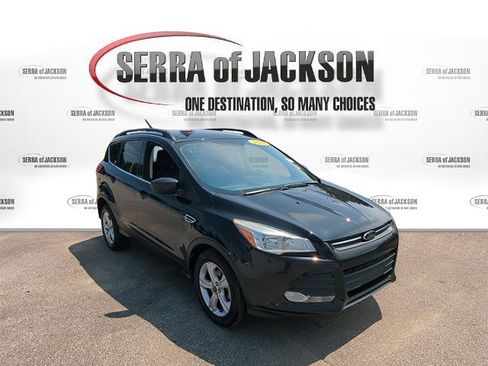Used 2014 Ford Escape SE w/ Equipment Group 201A FWD image 2
